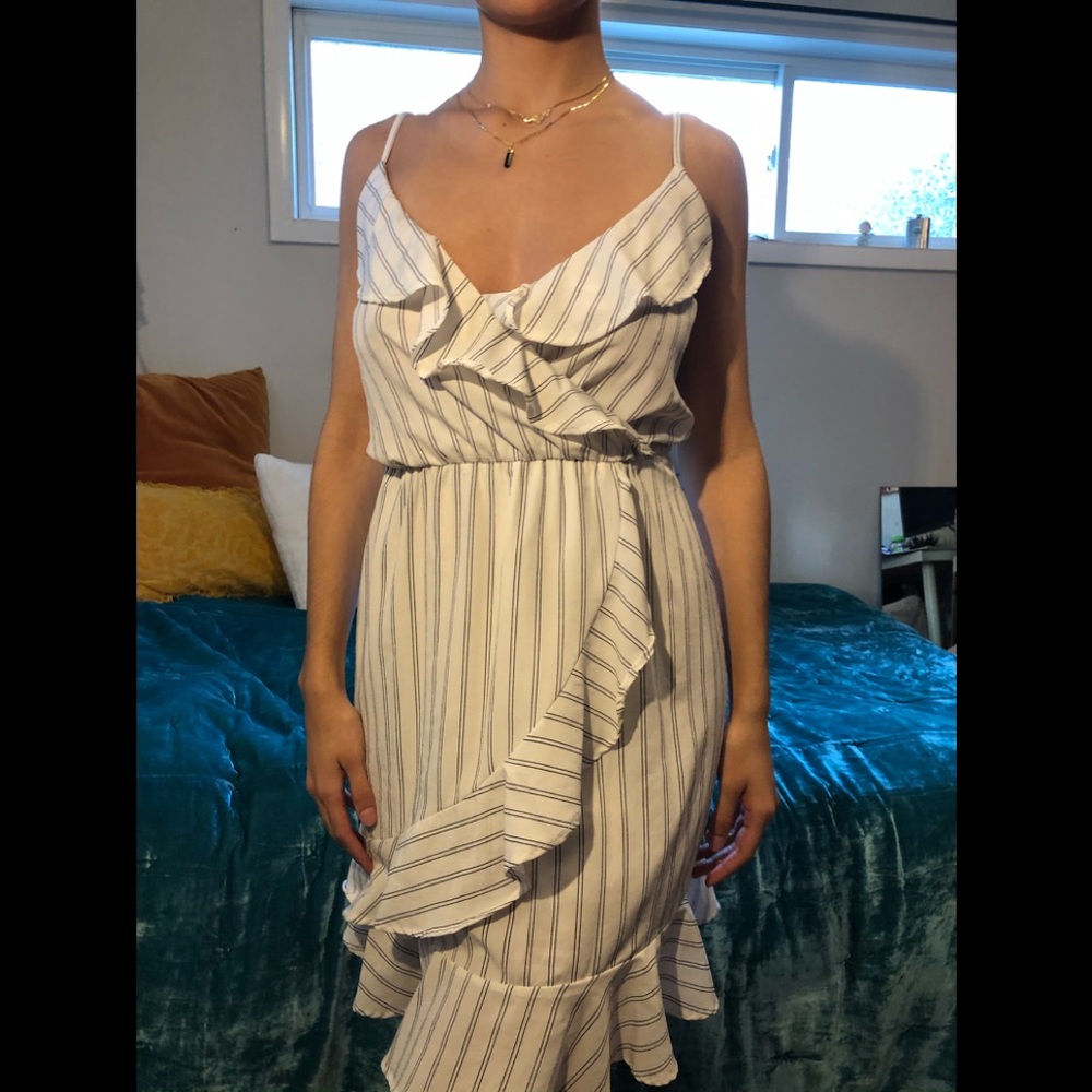 Summer spring dress. Used in my graduation 👩‍🎓